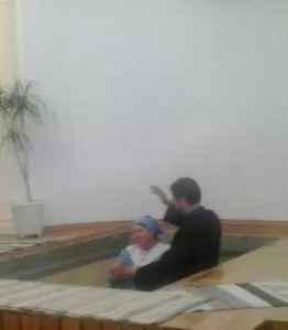 Misszios talakozo es keresztseg Beregszaszon - Karpatalja_keresztseg